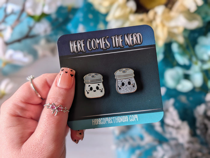 Mr. & Mrs. Seasoning - (2) Enamel Pin Set